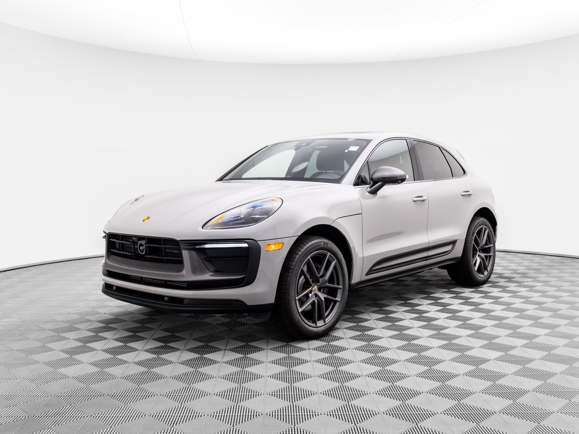 2024 Porsche Macan SUV Digital Showroom